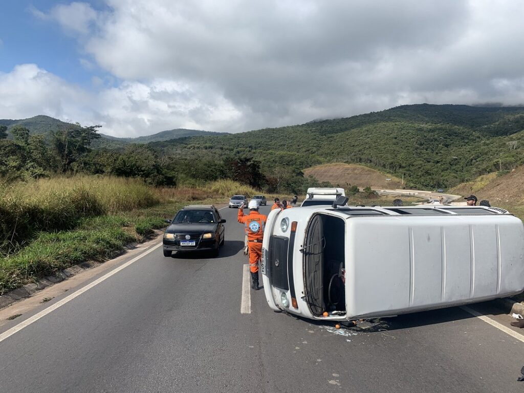 kombi capotou