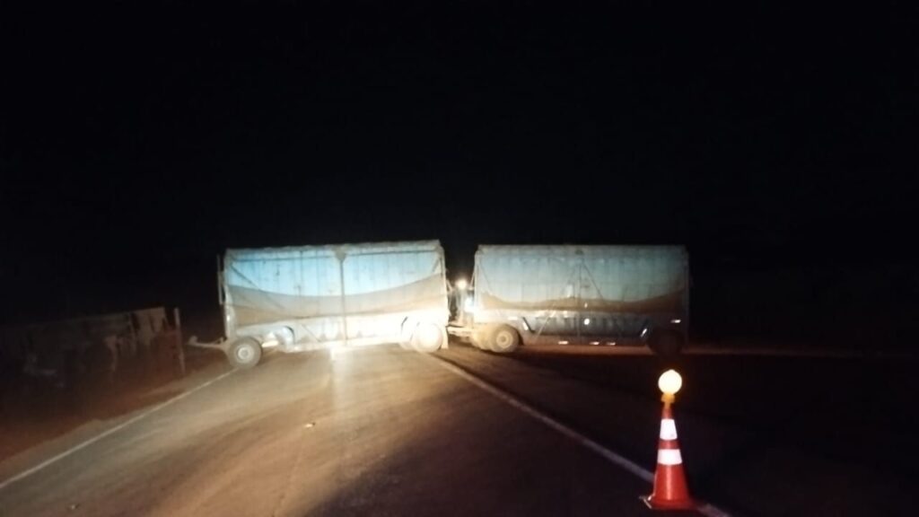 dois córregos carreta