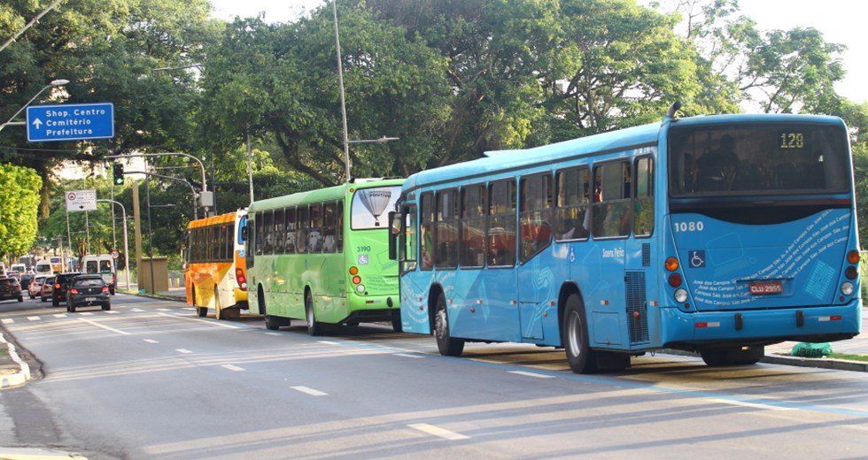 Passagem de ônibus em São José dos Campos