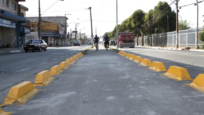 Avenida Vereador João Batista Fitipaldi