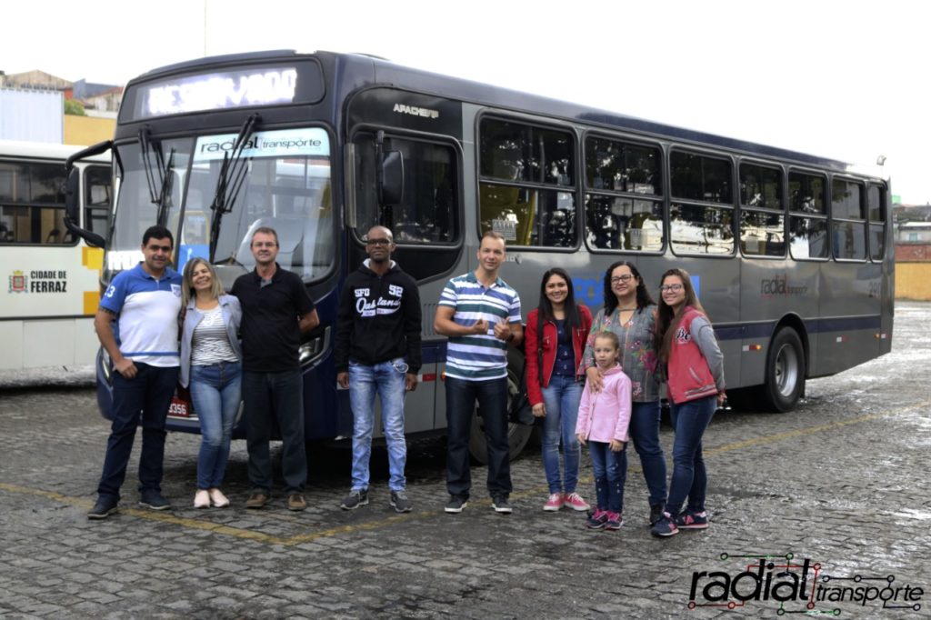 Primeiros doadores a chegar na garagem