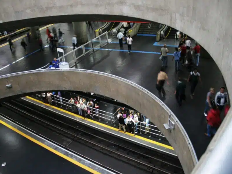 Dia das Mães Estação Sé Linha 3-Vermelha Metrô Frota de trens Linha 1-Azul