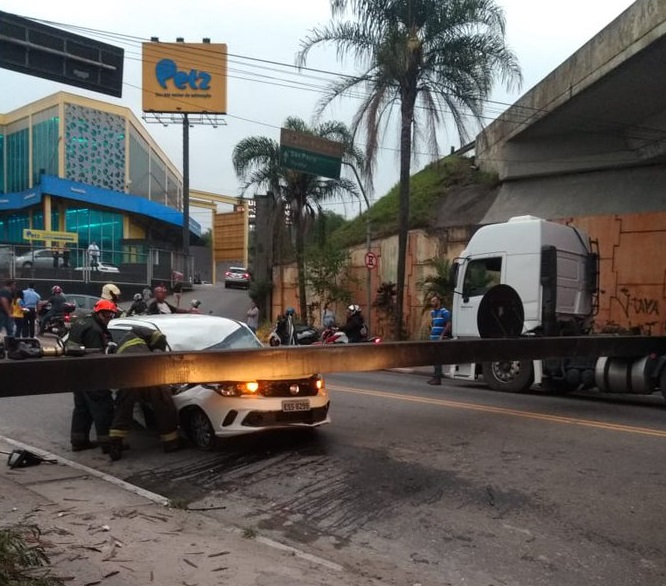 Viga de sacrifício Avenida Guarulhos