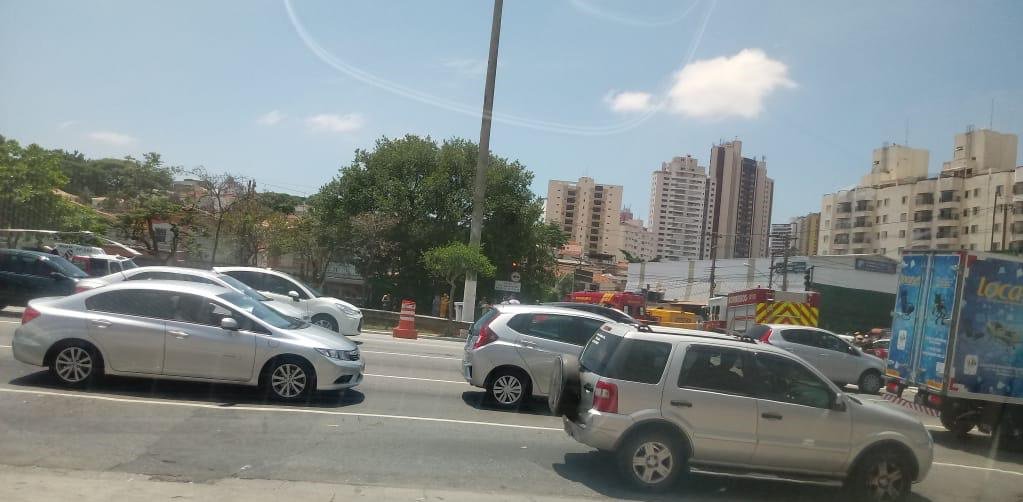 Acidente na Avenida Professor Abraão de Morais