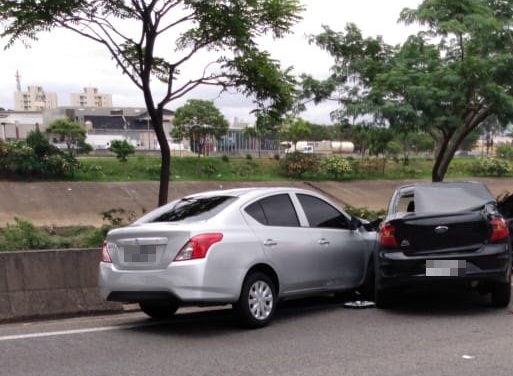 Acidente na Marginal Tietê na Penha