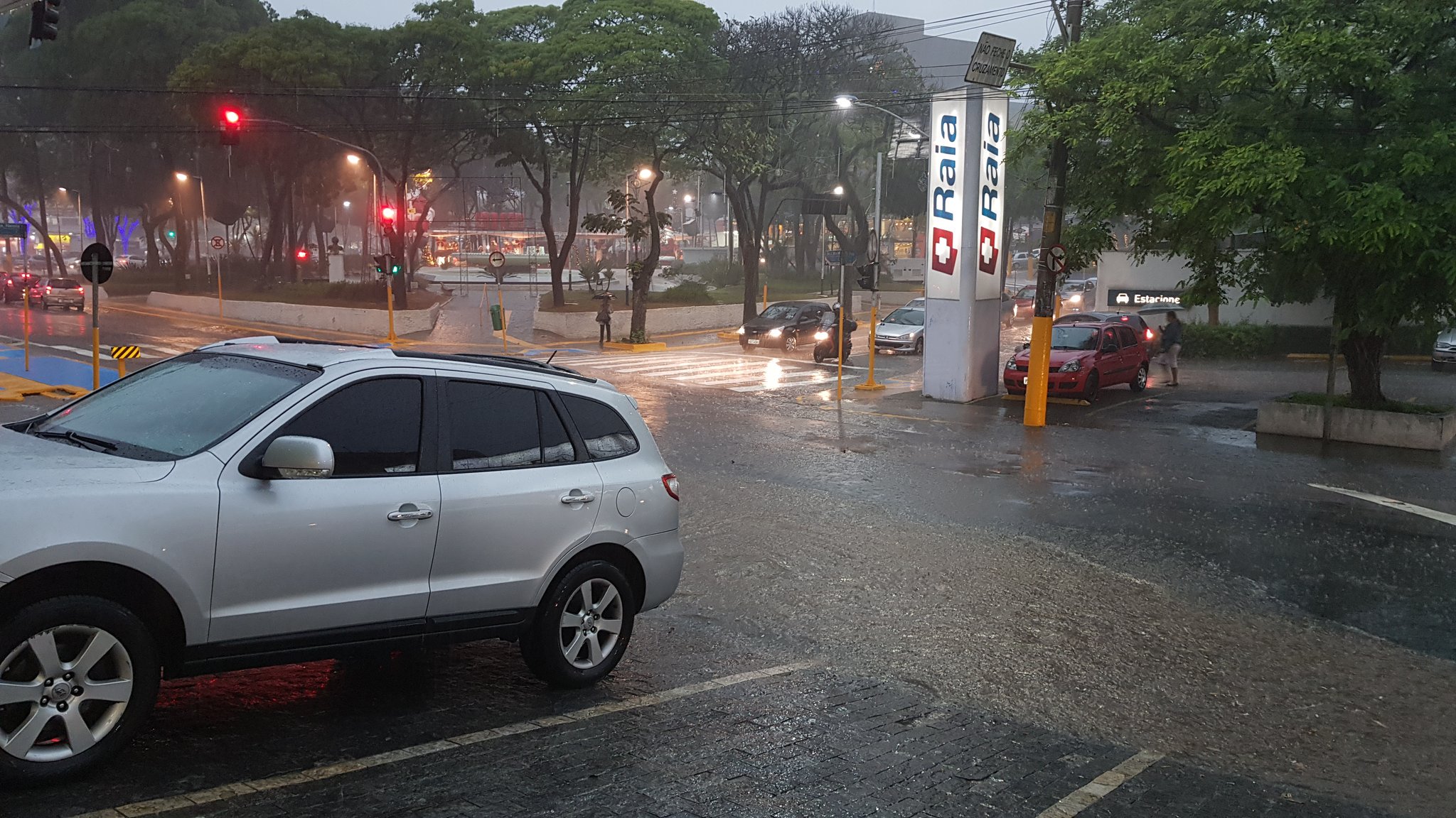 Praça Nicola Vivilechio Alagamentos em São Paulo