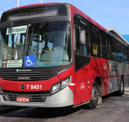 linha 6820/21 linhas Passagem de ônibus em São Paulo sobe 6% e supera inflação anual paralisação de ônibus Avenida Paulista GCMs Ônibus Zona Sul Hospital Dia transporte coletivo