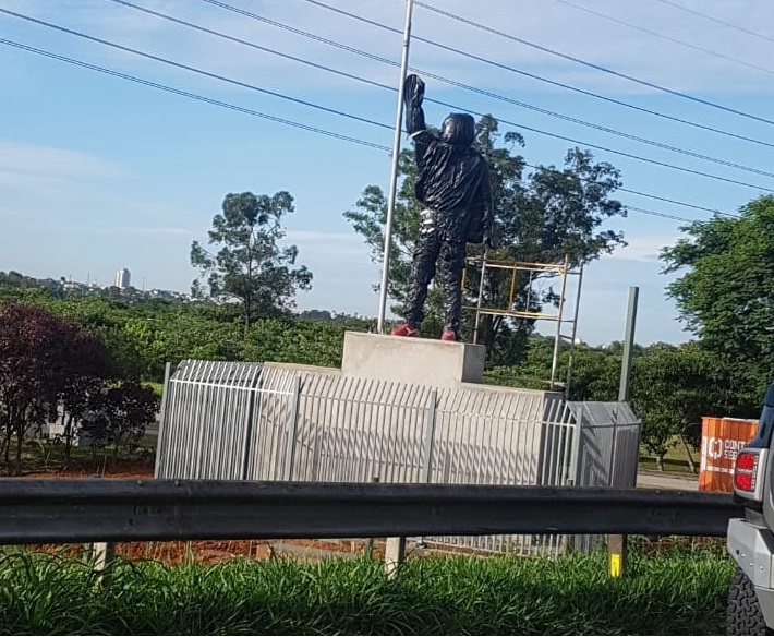 Estátua Rodovia Ayrton Senna