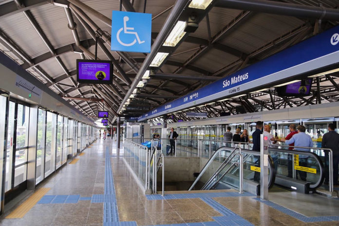 Estação São Mateus Plataforma Linha 15-Prata