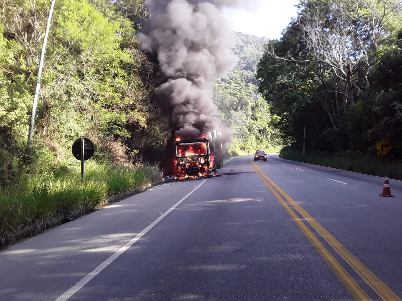 Carreta fogo Floriano Rodrigues Pinheiro