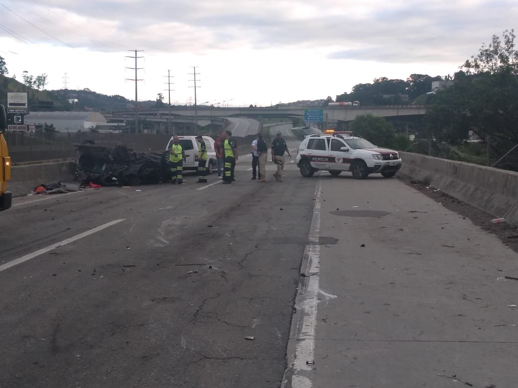 Acidente grave na rodovia Régis Bittencourt