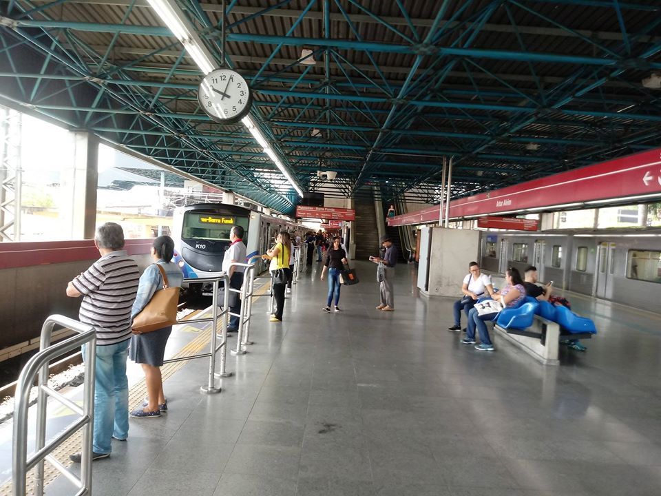 Estação Artur Alvim Metrô Linha 3-Vermelha