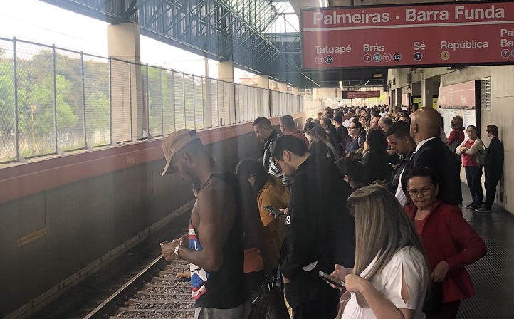 Falha no Metrô Linha 3-Vermelha