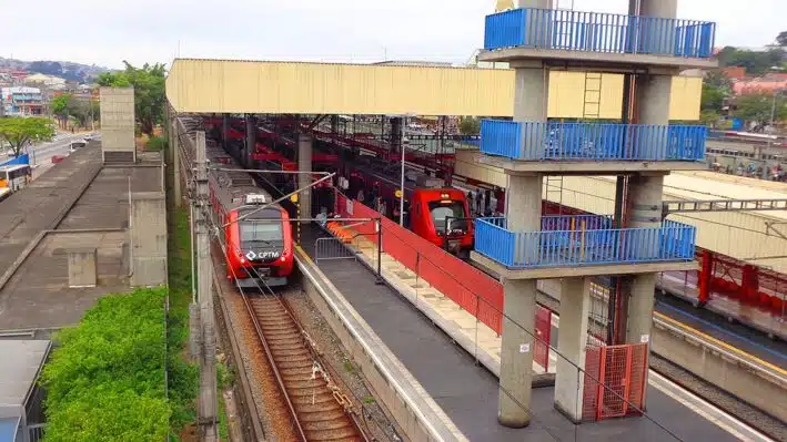 greve Estação Guaianases Linha 11-Coral falhas trivia trens cptm