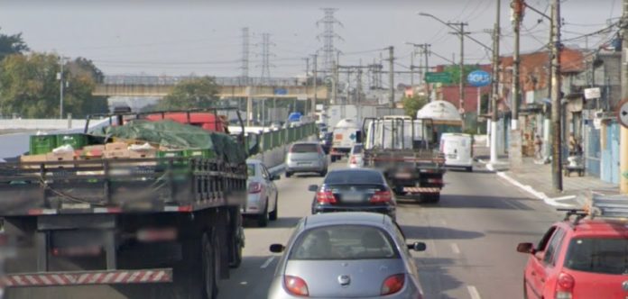 Avenidas Aricanduva e Rio das Pedras têm lentidão na noite desta quinta