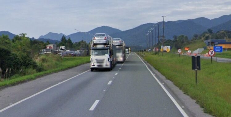 rodovia Régis Bittencourt no km 526 BR-116