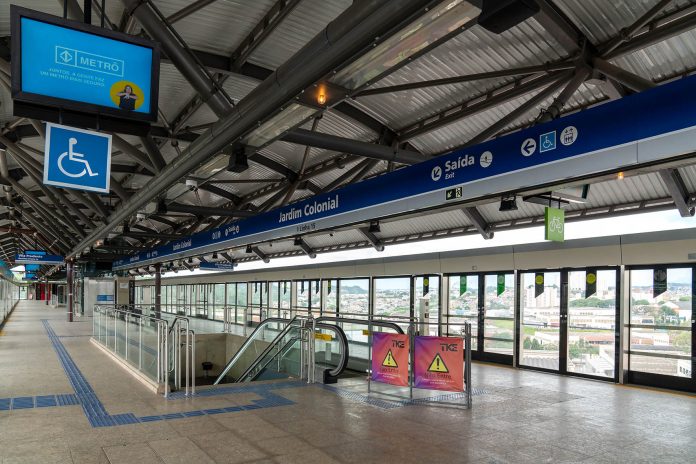 Obras da estação Jardim Colonial, linha 15 prata
