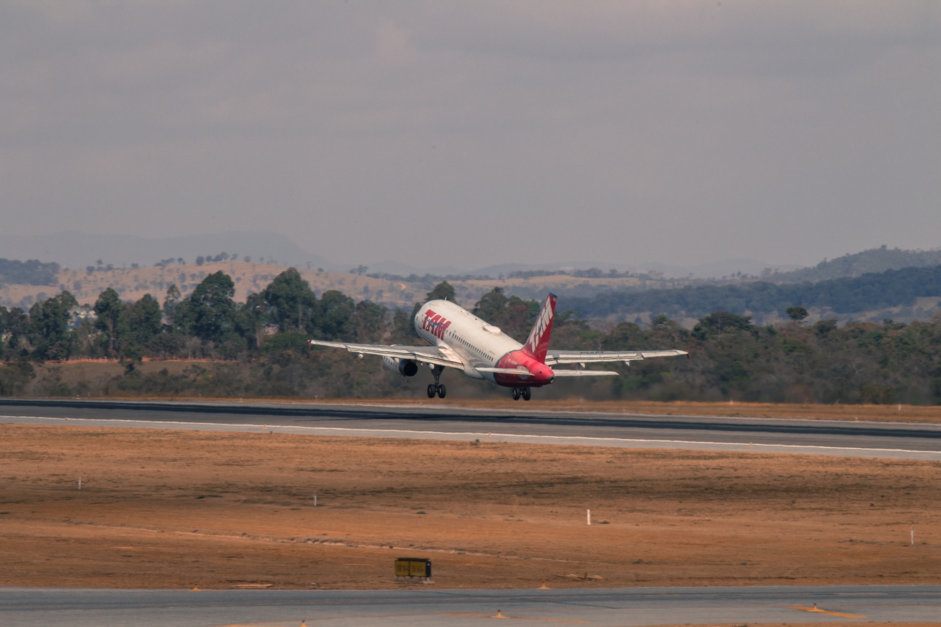 Decolagem Avião