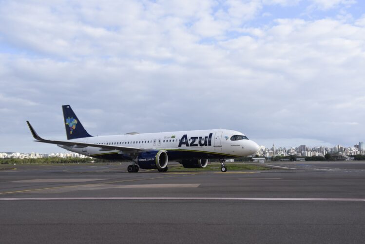 Avião Azul aviões ponte aérea rio-são paulo
