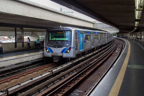motorola solutions 44 novos trens para o Metrô CRRC Armênia Linha 1-Azul metrô sp transportes metropolitanos linha azul