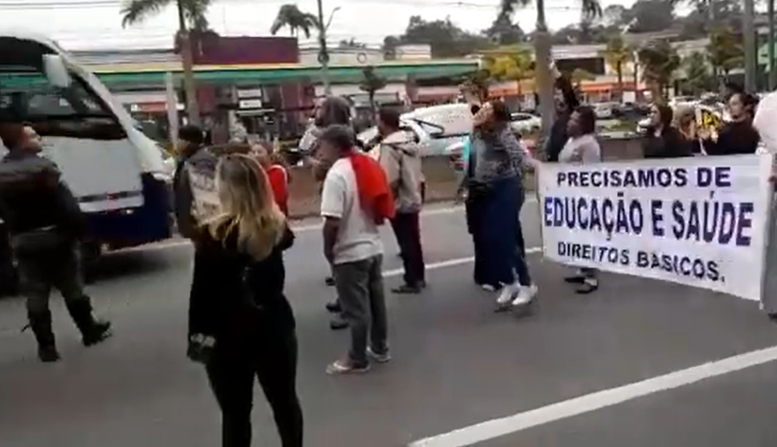 Protesto Raposo