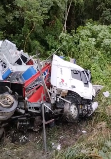 Ribanceira BR-116 Iveco