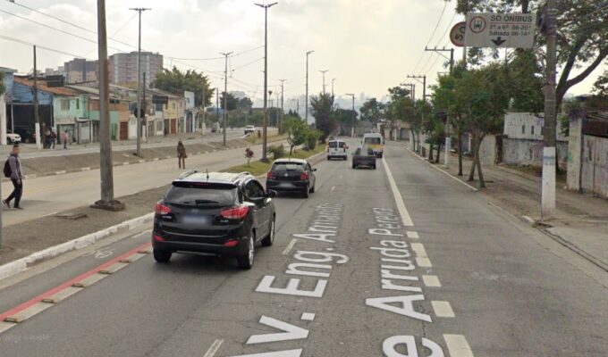Avenida Engenheiro Armando de Arruda Pereira