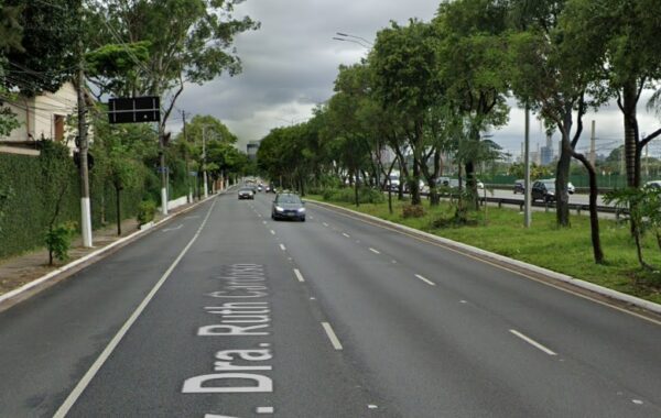 Avenida Doutora Ruth Cardoso acidentes