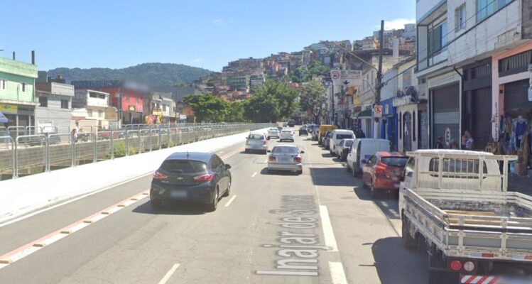 Avenida Inajar de Souza 5700