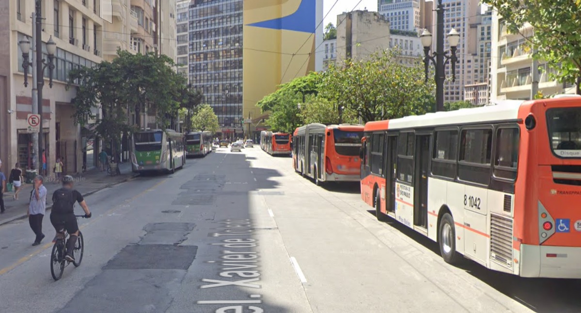 Rua Coronel Xavier de Toledo