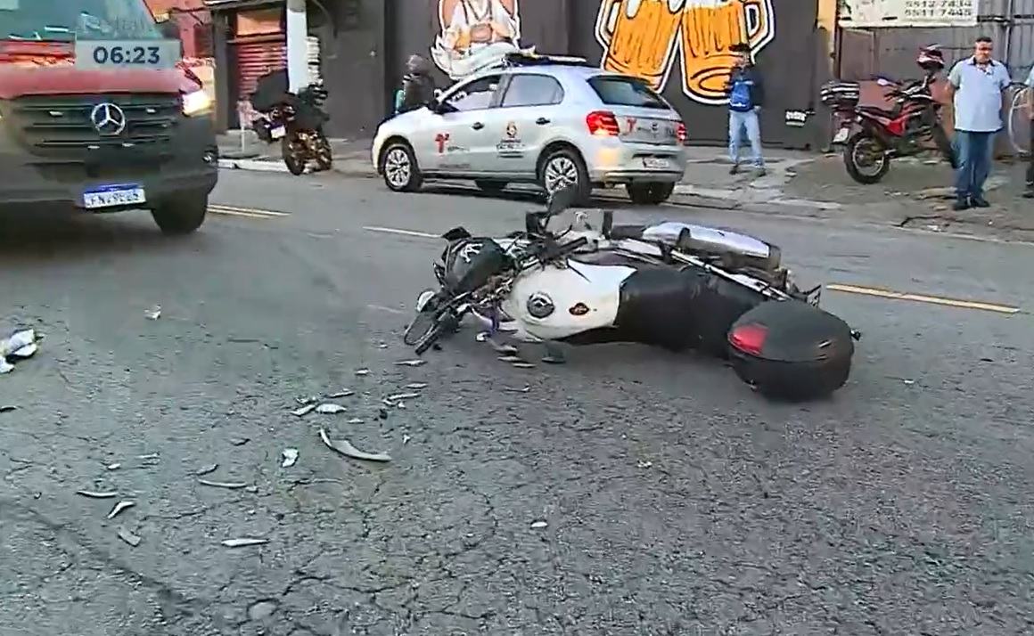 Moto carro limpo