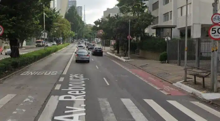 Avenida Rebouças Ciclofaixa ônibus