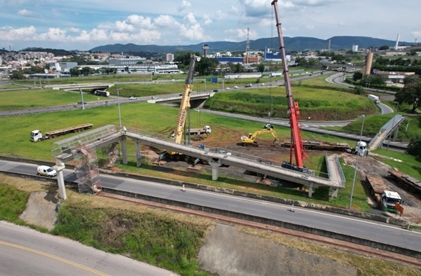 CCR AutoBAn lançará vigas em passarela na rodovia Anhanguera em Jundiaí - Mobilidade Sampa