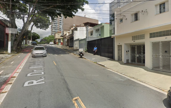 Colisão de moto na Rua Doutor Mário Vicente