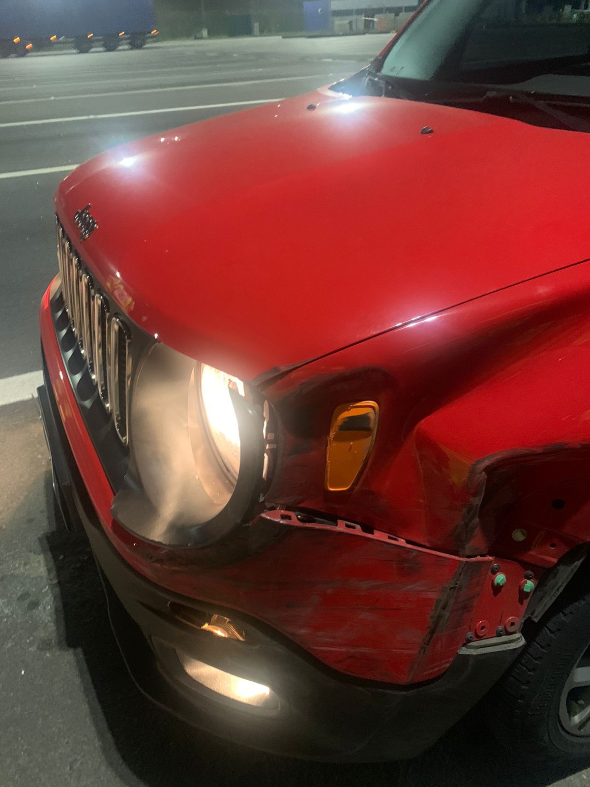 jeep vermelho