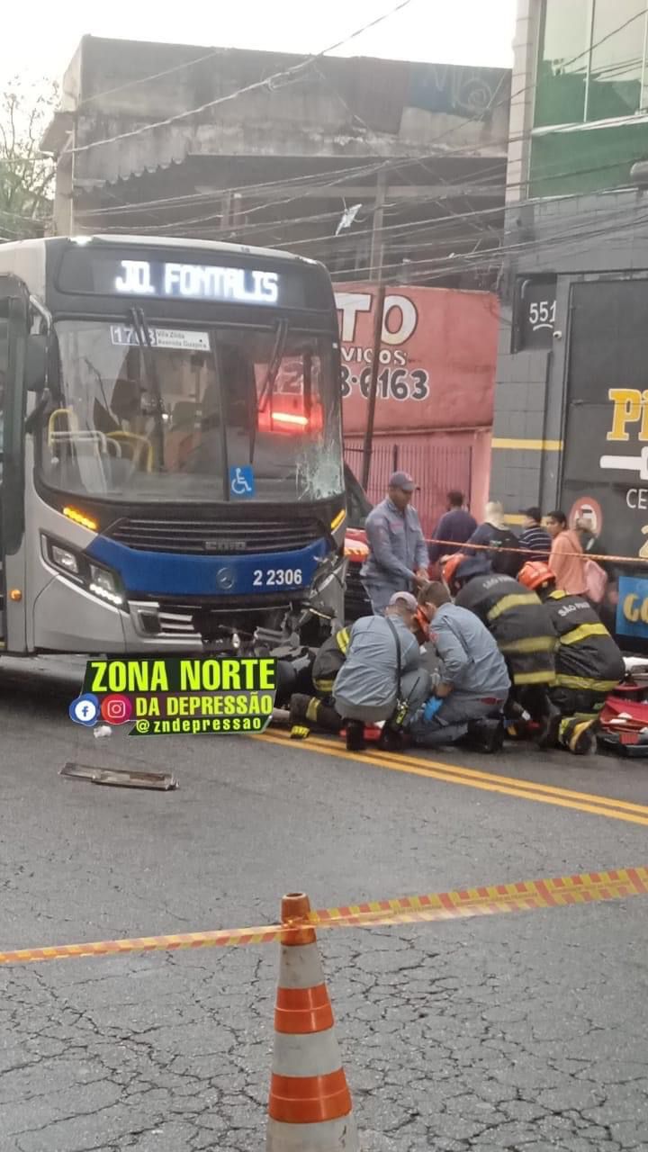 Acidente na Avenida Antonelo da Messina