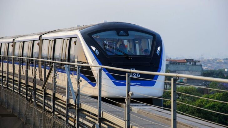 monotrilho metrô linha 15-prata