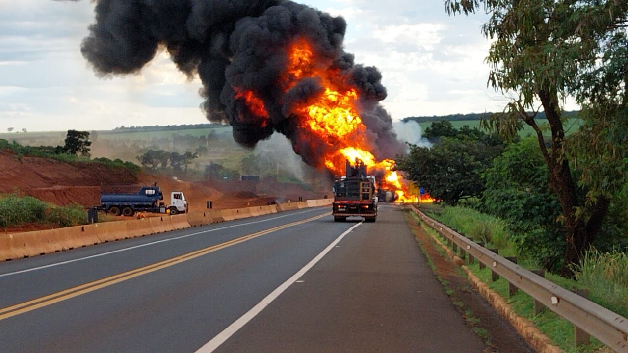 carreta rincão fogo