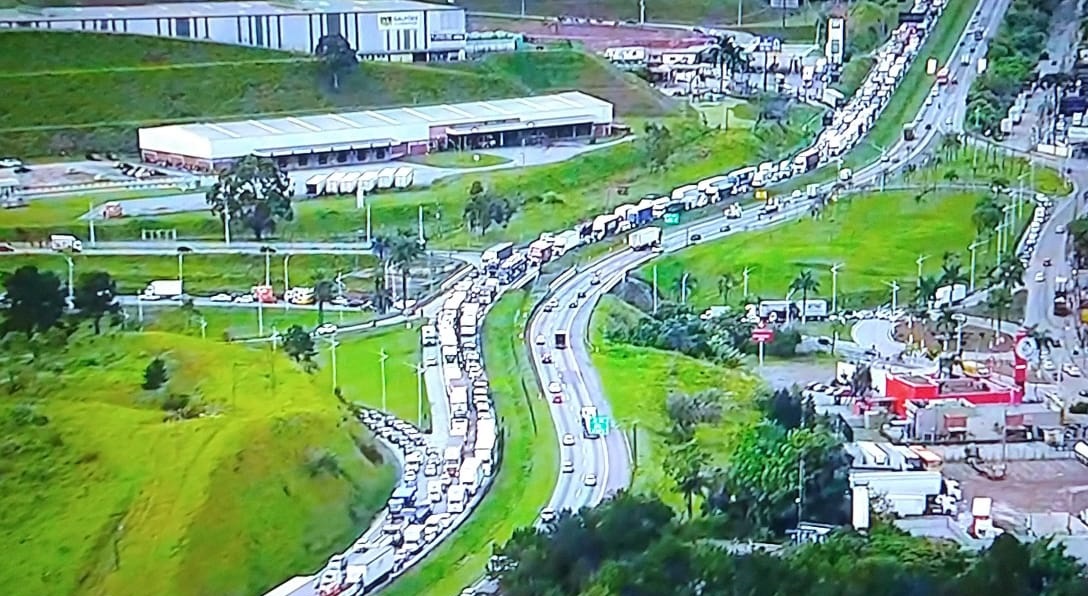 congestionamento na régis