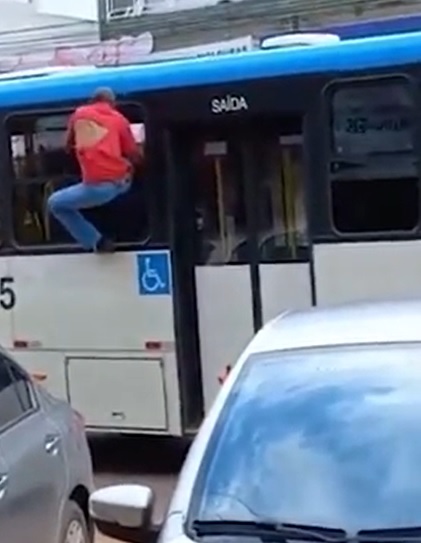 homem ônibus df