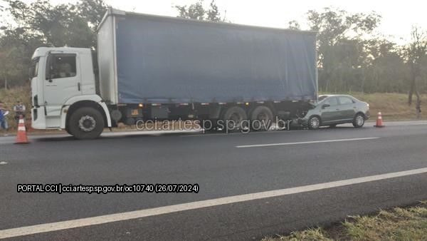 auto e caminhão