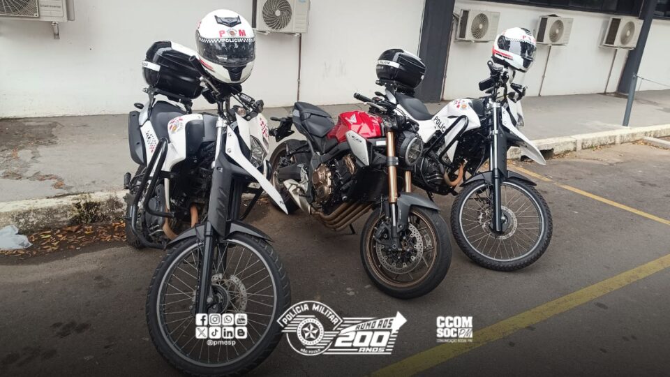 Moto furtada em Embu das Artes