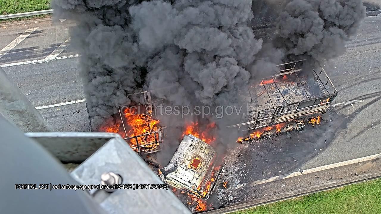 carreta fogo rodoanel embu