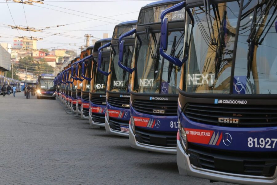 ônibus emtu da next mobilidade