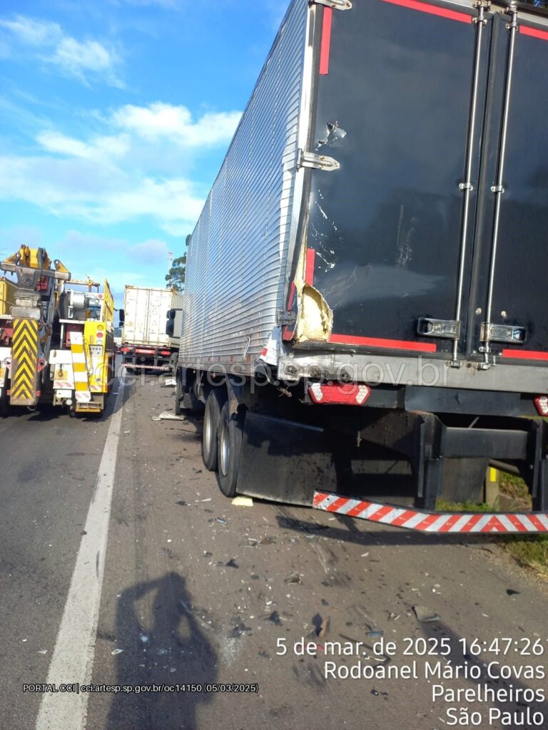 Caminhão Iveco rodoanel