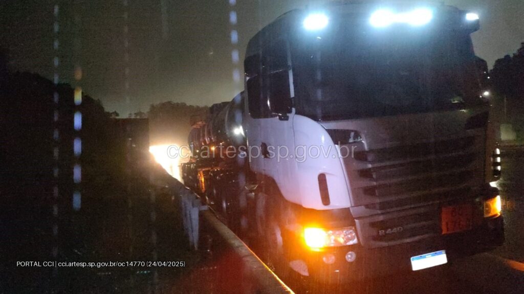 Carreta Scania R440 Rodoanel