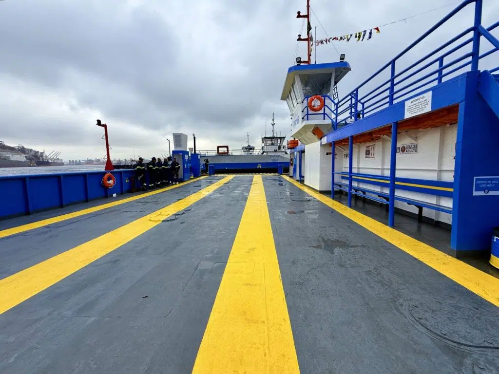 embarcação modernizada