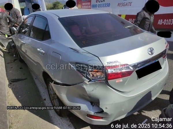 Automóvel Toyota Corolla rodovia Anhanguera