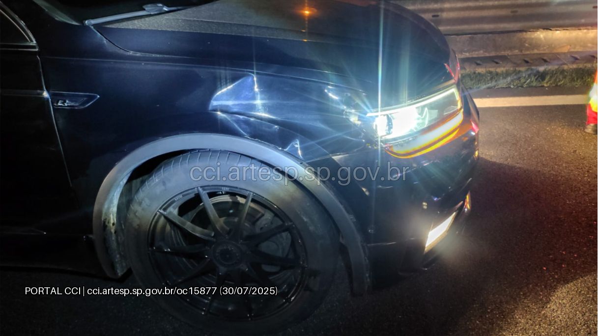 Automóvel VW Tiguan rodovia Padre Manoel da Nóbrega