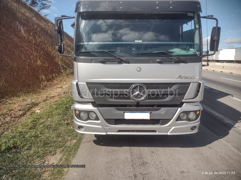 Caminhão Mercedes-Benz Atego